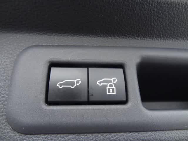 2023 Toyota Sequoia SR5