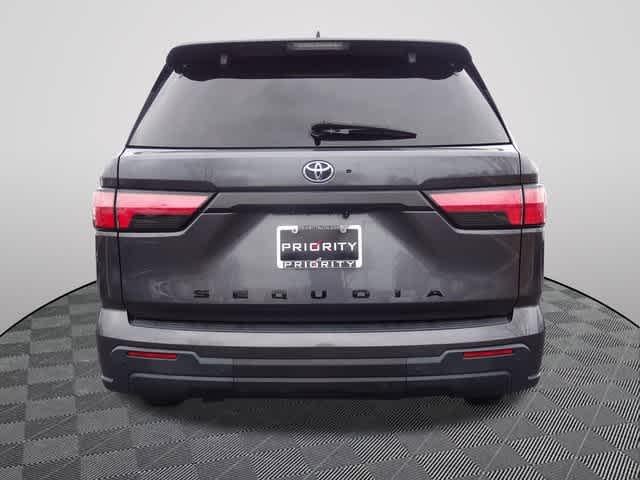 2023 Toyota Sequoia SR5