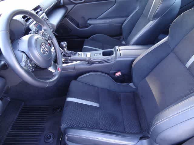 2025 Toyota GR86 Premium