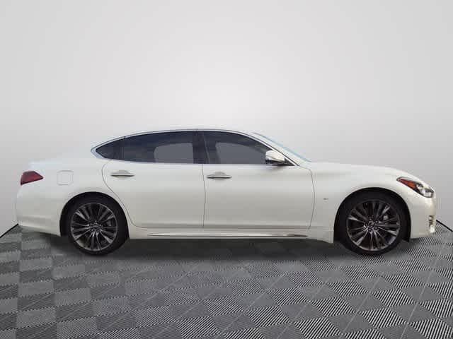 2018 INFINITI Q70L 3.7 LUXE