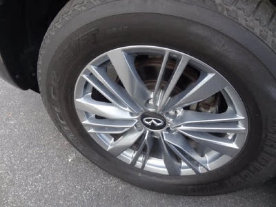 2022 INFINITI QX80 LUXE