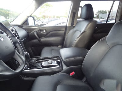 2022 INFINITI QX80 LUXE