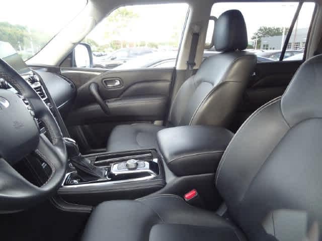 2022 INFINITI QX80 LUXE
