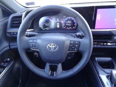 2025 Toyota Crown Signia XLE