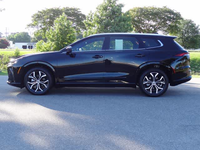 2025 Toyota Crown Signia XLE