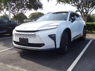 2025 Toyota Crown Signia Limited