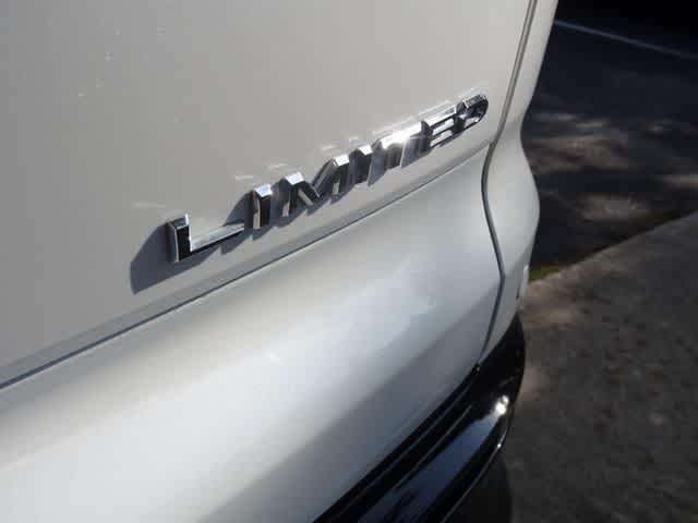 2025 Toyota Crown Signia Limited