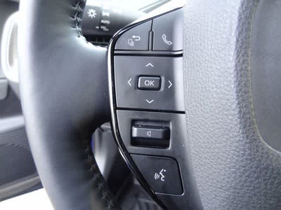 2025 Toyota Prius XLE