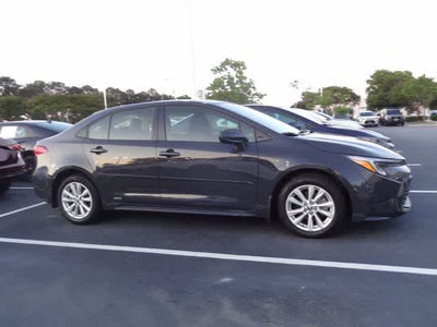 2025 Toyota Corolla Hybrid LE