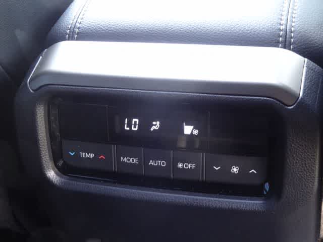 2024 Toyota Land Cruiser 4WD (Natl)