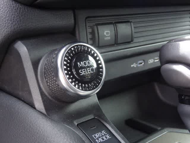 2024 Toyota Land Cruiser 4WD (Natl)