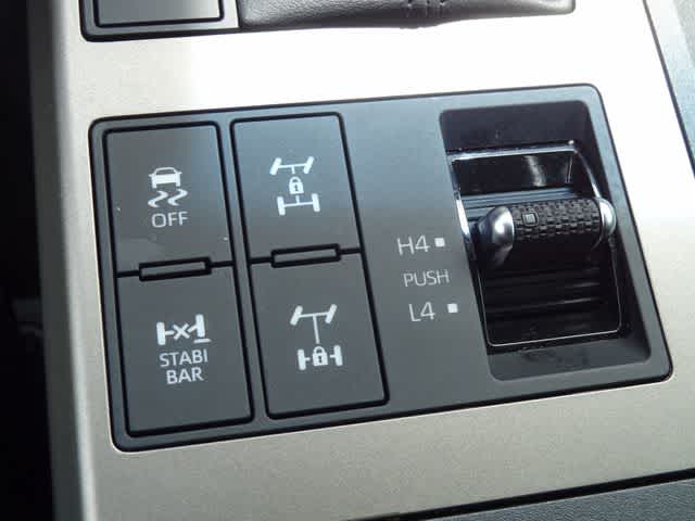 2024 Toyota Land Cruiser 4WD (Natl)