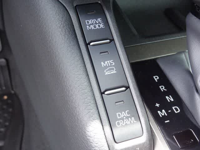 2024 Toyota Land Cruiser 4WD (Natl)