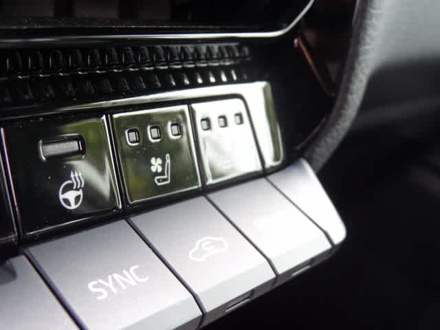 2024 Toyota Land Cruiser 4WD (Natl)