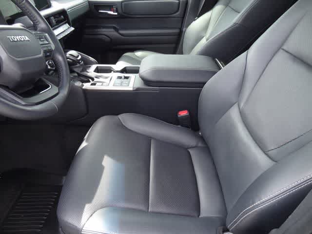 2024 Toyota Land Cruiser 4WD (Natl)