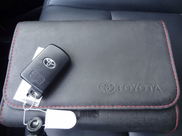 2018 Toyota RAV4 Hybrid SE