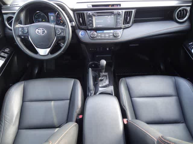 2018 Toyota RAV4 Hybrid SE