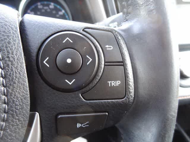 2018 Toyota RAV4 Hybrid SE