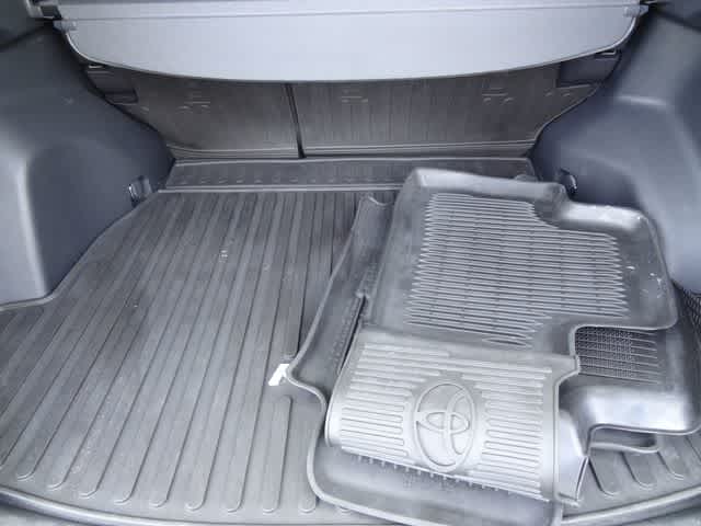 2019 Toyota RAV4 Hybrid XLE