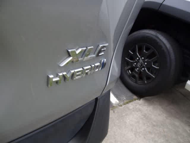 2019 Toyota RAV4 Hybrid XLE