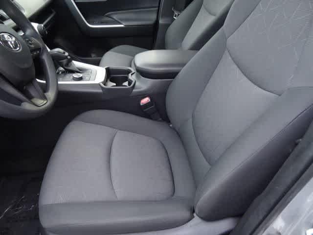 2019 Toyota RAV4 Hybrid XLE