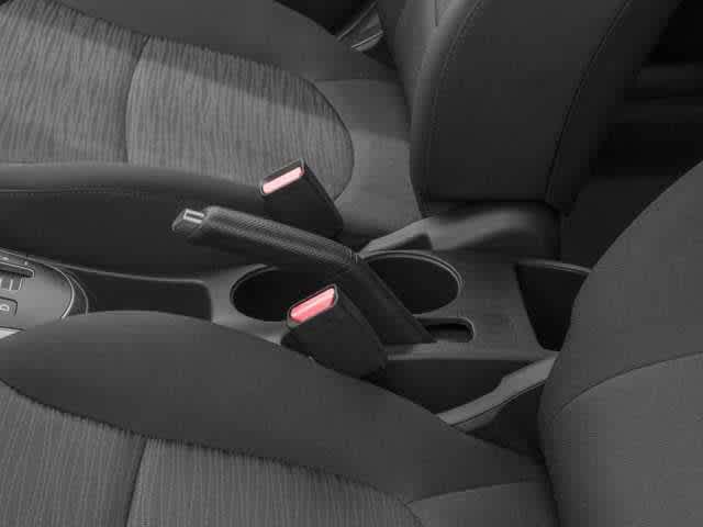 2016 Hyundai Accent 5-Door SE