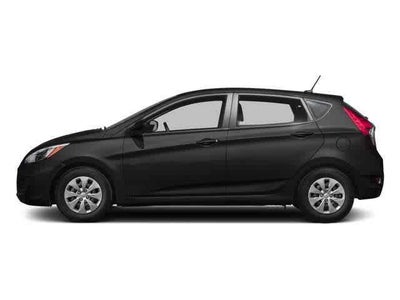2016 Hyundai Accent 5-Door SE