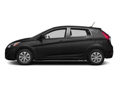 2016 Hyundai Accent 5-Door SE