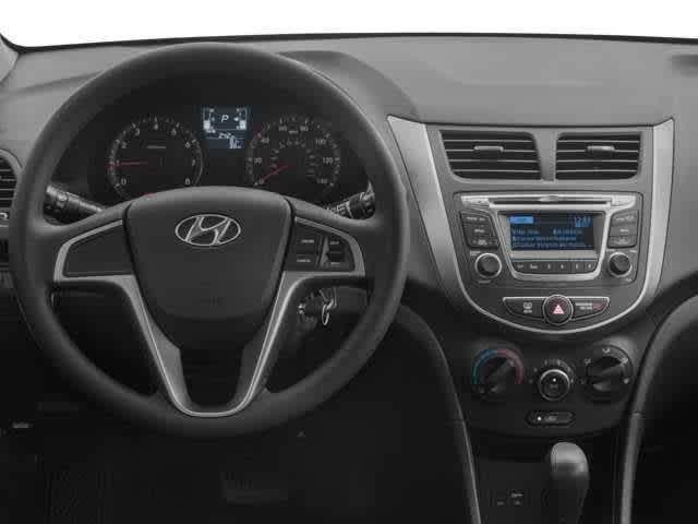 2016 Hyundai Accent 5-Door SE