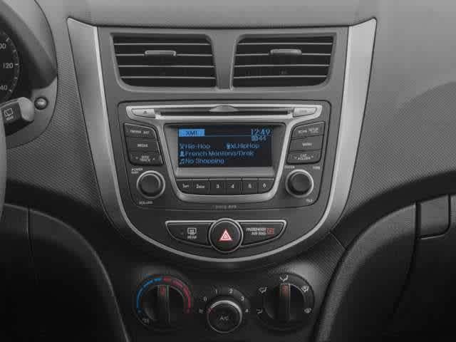 2016 Hyundai Accent 5-Door SE