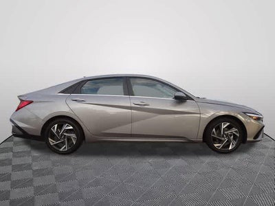 2024 Hyundai Elantra Limited