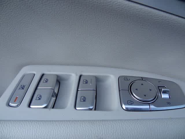 2024 Genesis G70 2.5T