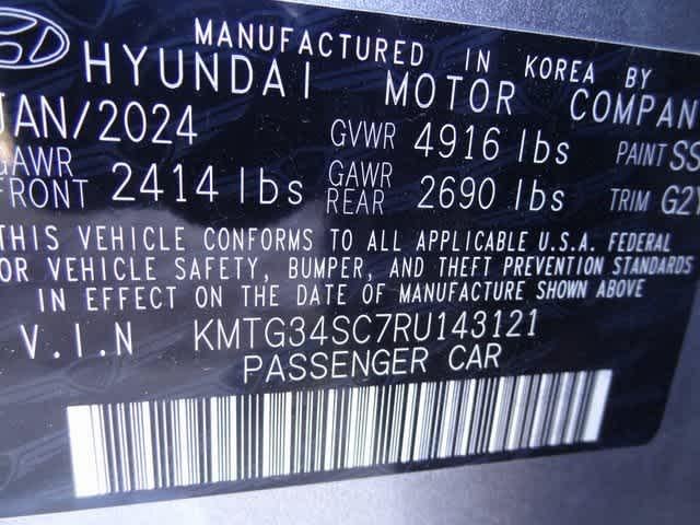 2024 Genesis G70 2.5T