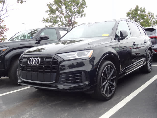 2022 Audi Q7 Premium Plus