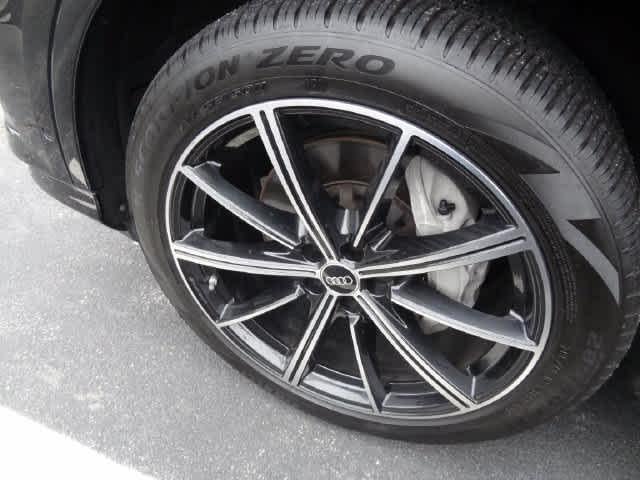 2022 Audi Q7 Premium Plus