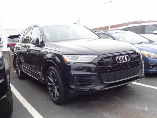 2022 Audi Q7 Premium Plus