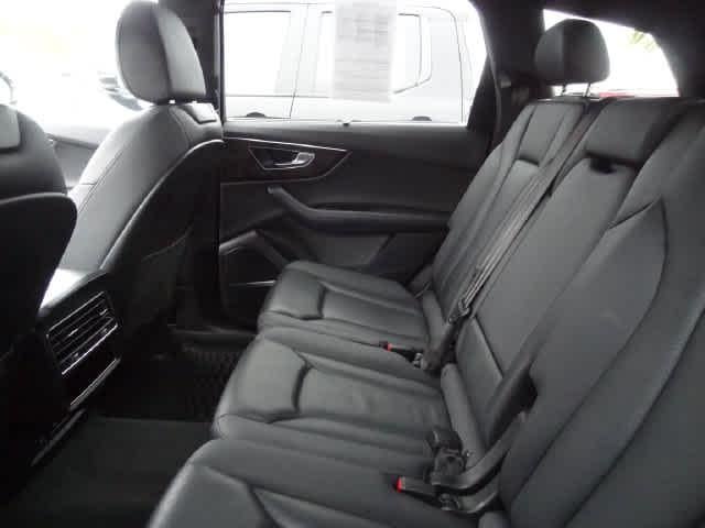 2022 Audi Q7 Premium Plus