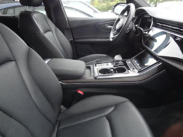 2022 Audi Q7 Premium Plus