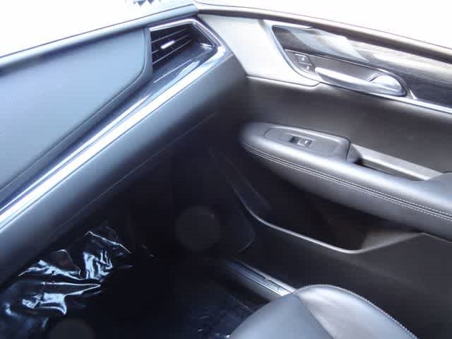2025 Cadillac XT5 FWD Premium Luxury