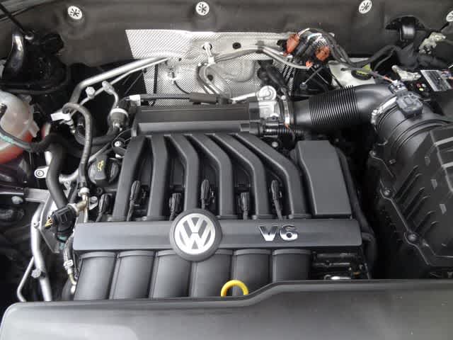 2023 Volkswagen Atlas 3.6L V6 SEL R-Line Black
