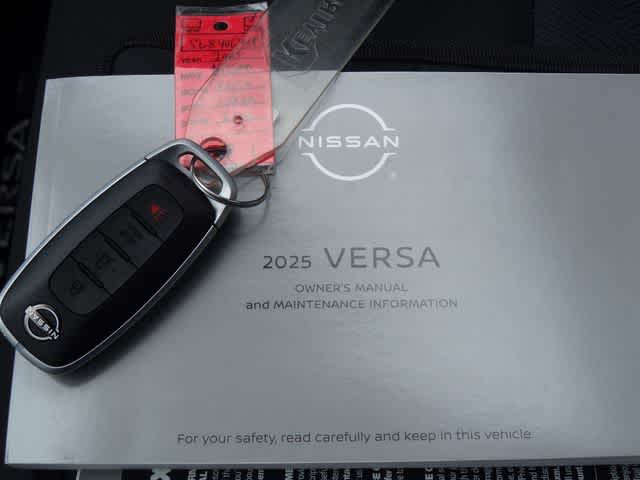 2025 Nissan Versa SV