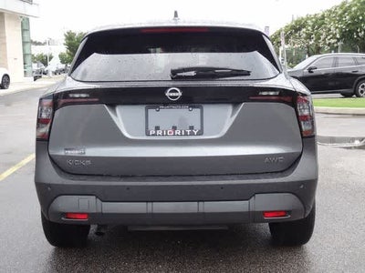 2025 Nissan Kicks SV