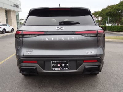 2025 INFINITI QX60 LUXE