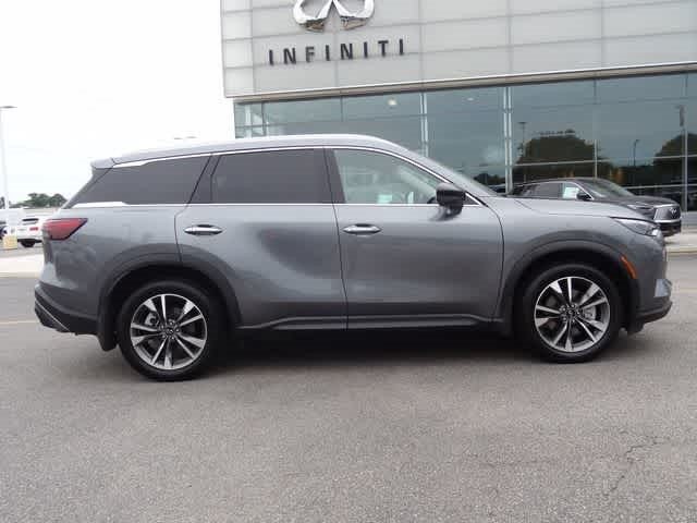 2025 INFINITI QX60 LUXE