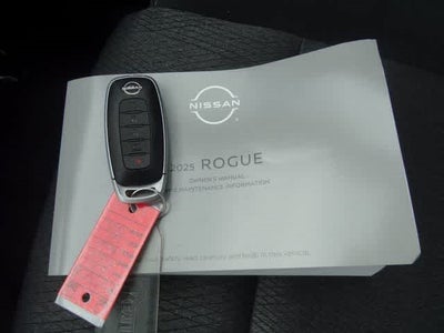 2025 Nissan Rogue SV