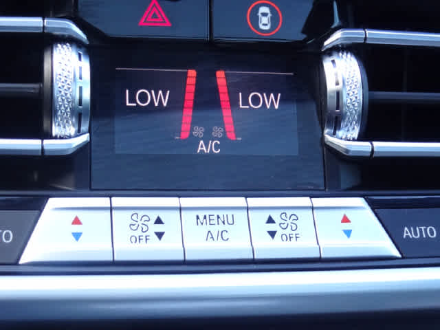 2023 BMW X6 xDrive40i xDrive40i