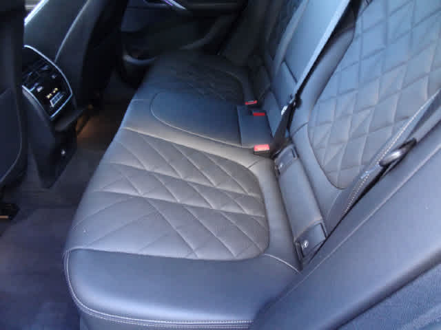 2023 BMW X6 xDrive40i xDrive40i