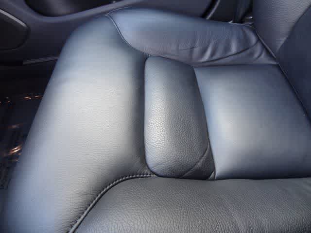 2024 Volvo S60 Plus Dark Theme