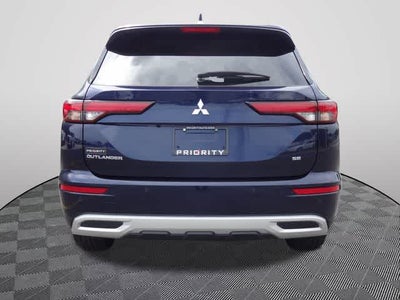 2024 Mitsubishi Outlander SE