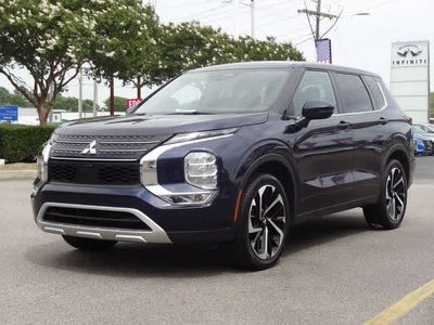 2024 Mitsubishi Outlander SE